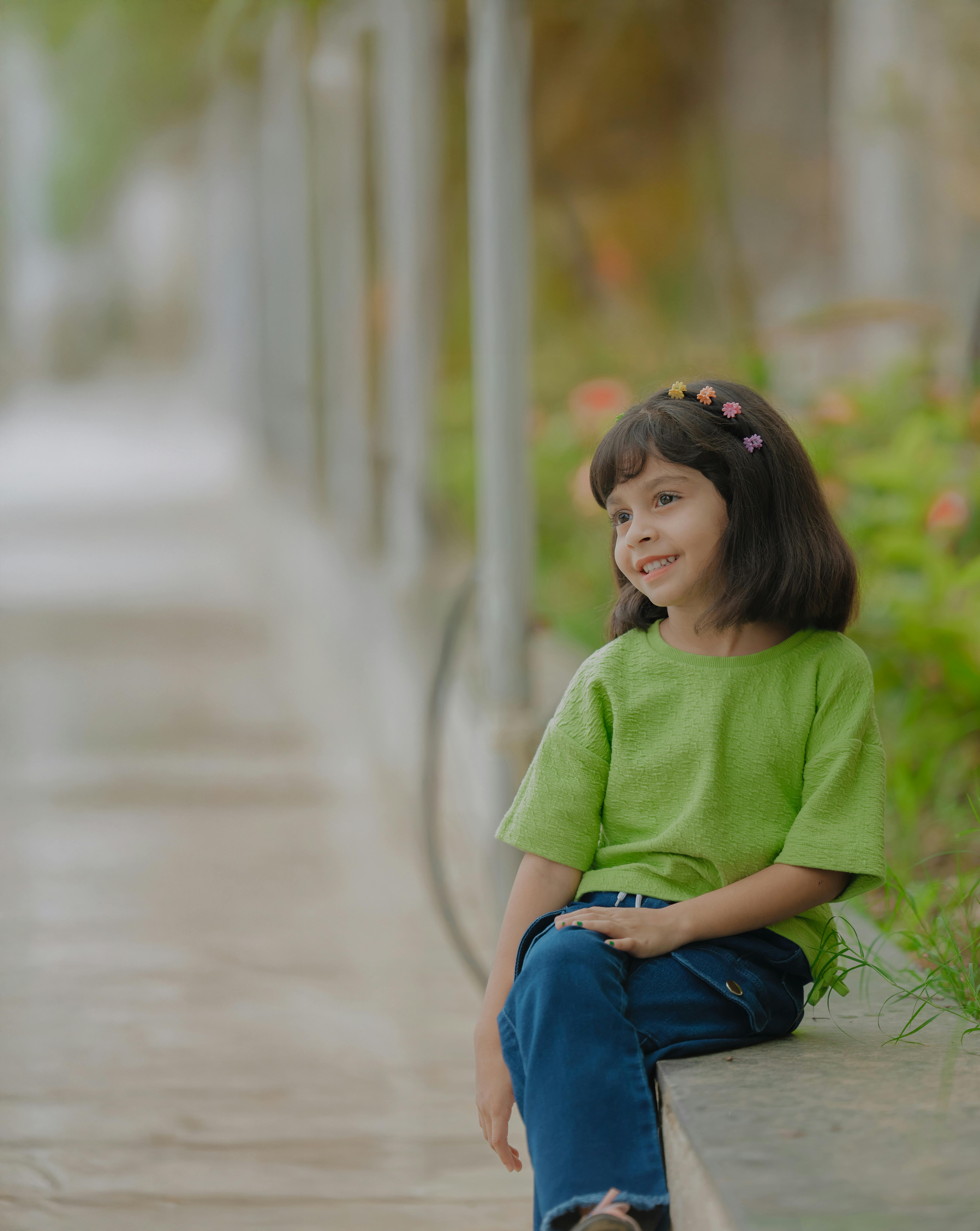 观影氛围：人物剪影与光感